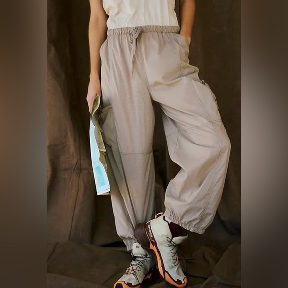 NWT Free People Movement Back Packer Onesie - Picture 4 of 5